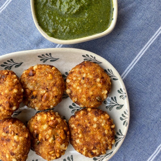 Sabudana Vada Hungry Tired Sleepy 8 Ingredients or less, Chutneys